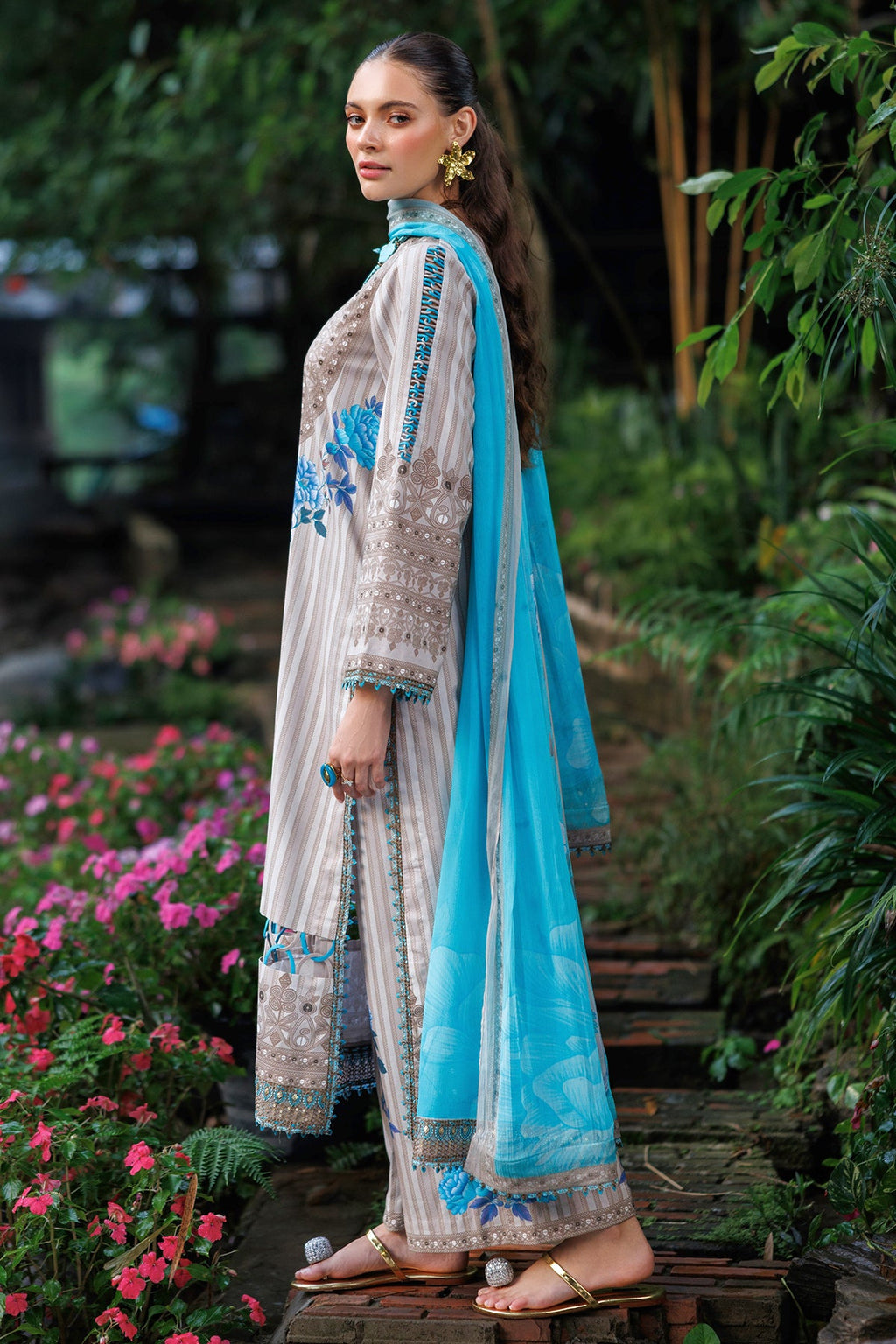 3-PC Unstitched Embroidered Lawn Collection CC6-09