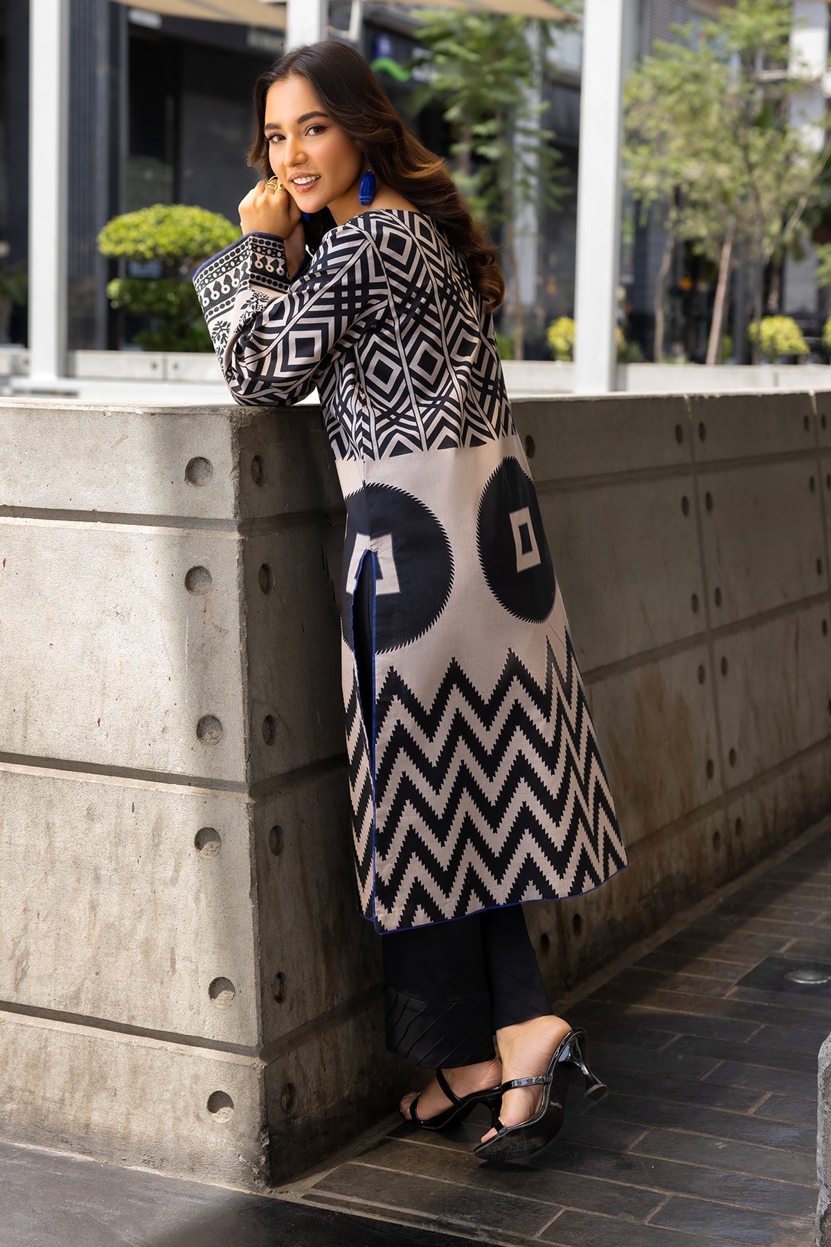 2-PC Printed Lawn Suit CPM-5-58Z