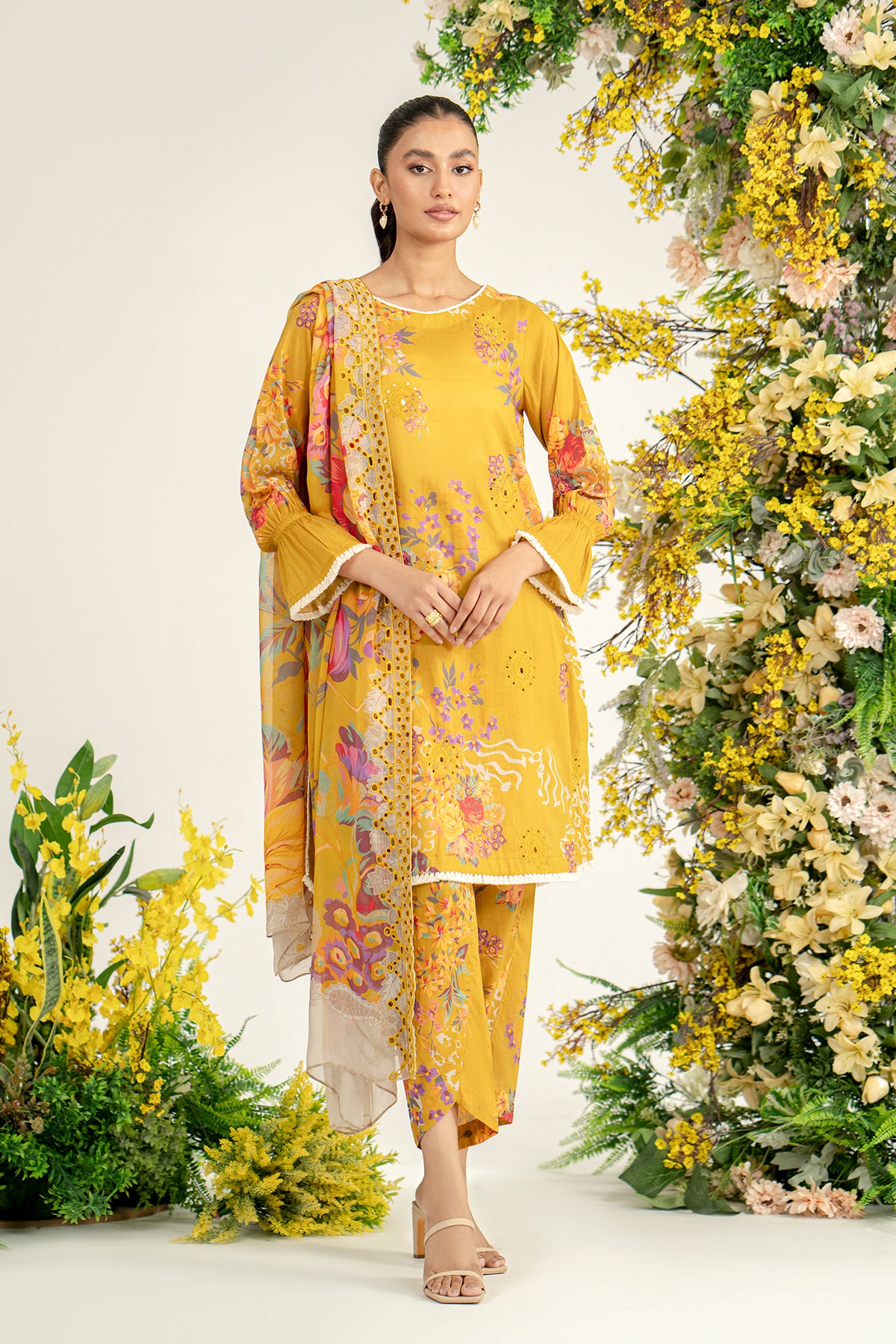 3-Pc Unstitched Printed Embroidered Lawn Suit With Chiffon Dupatta CRB3-31