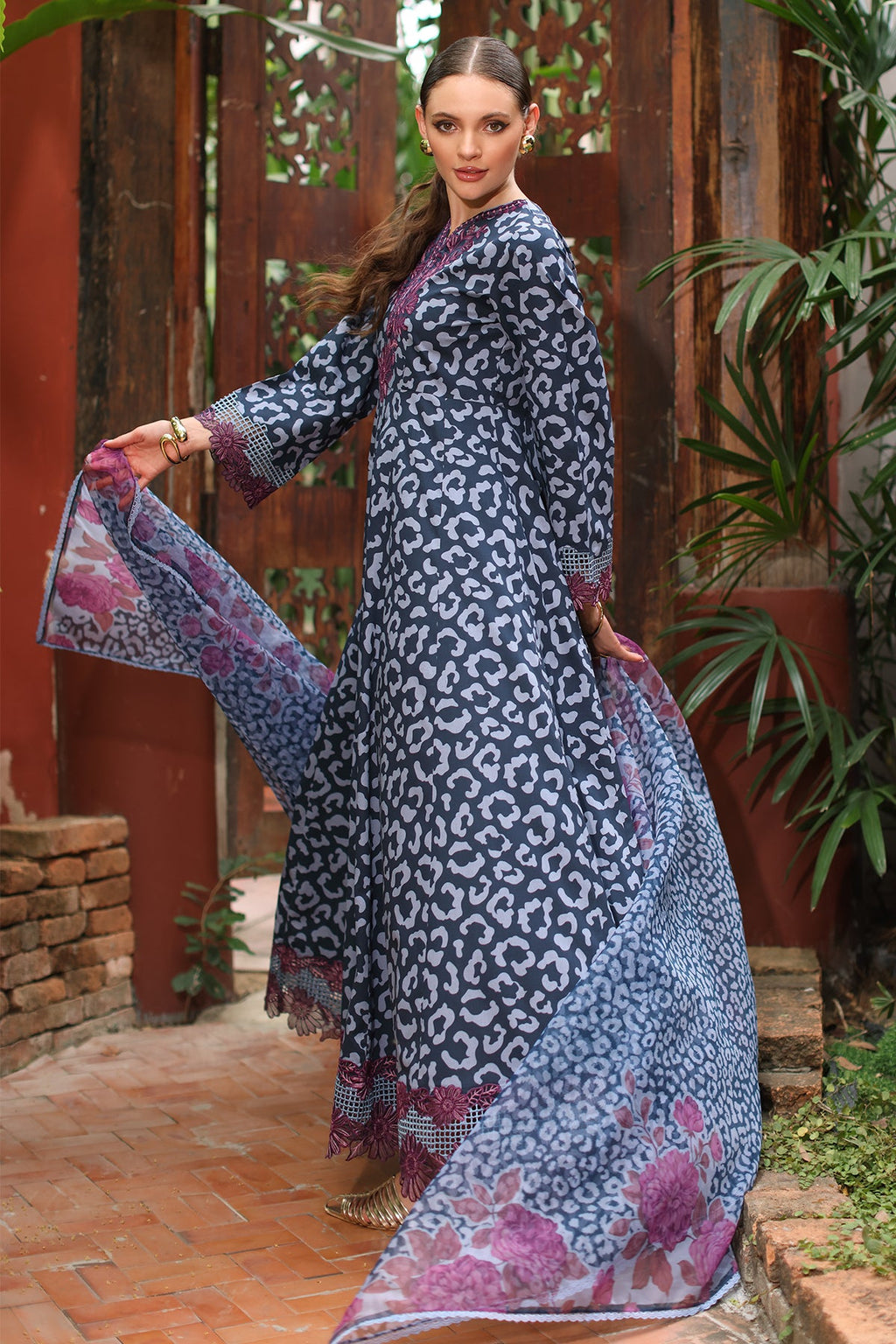 2-PC Embroidered Cotton Suit CNP-5-105Z