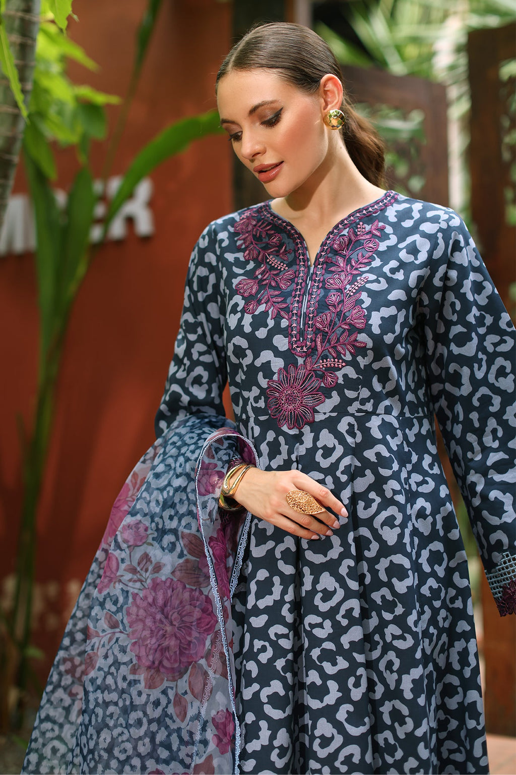 2-PC Embroidered Cotton Suit CNP-5-105Z