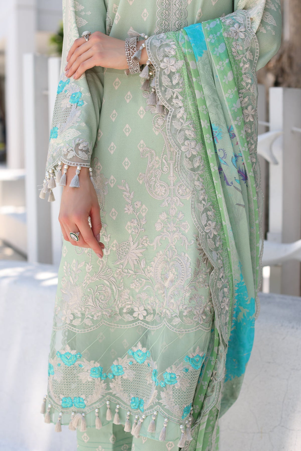 3-PC UNSTITCHED EMBROIDERED LAWN SHIRT WITH EMBROIDERED CHIFFON DUPATTA  CN4-16