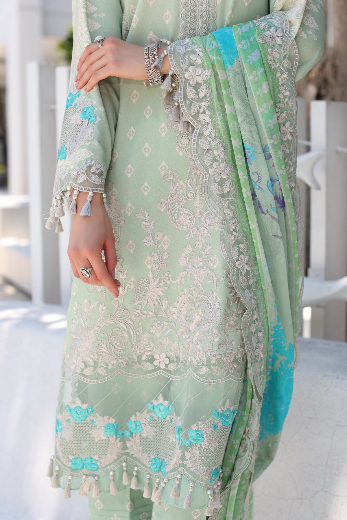 3-PC UNSTITCHED EMBROIDERED LAWN SHIRT WITH EMBROIDERED CHIFFON DUPATTA  CN4-16