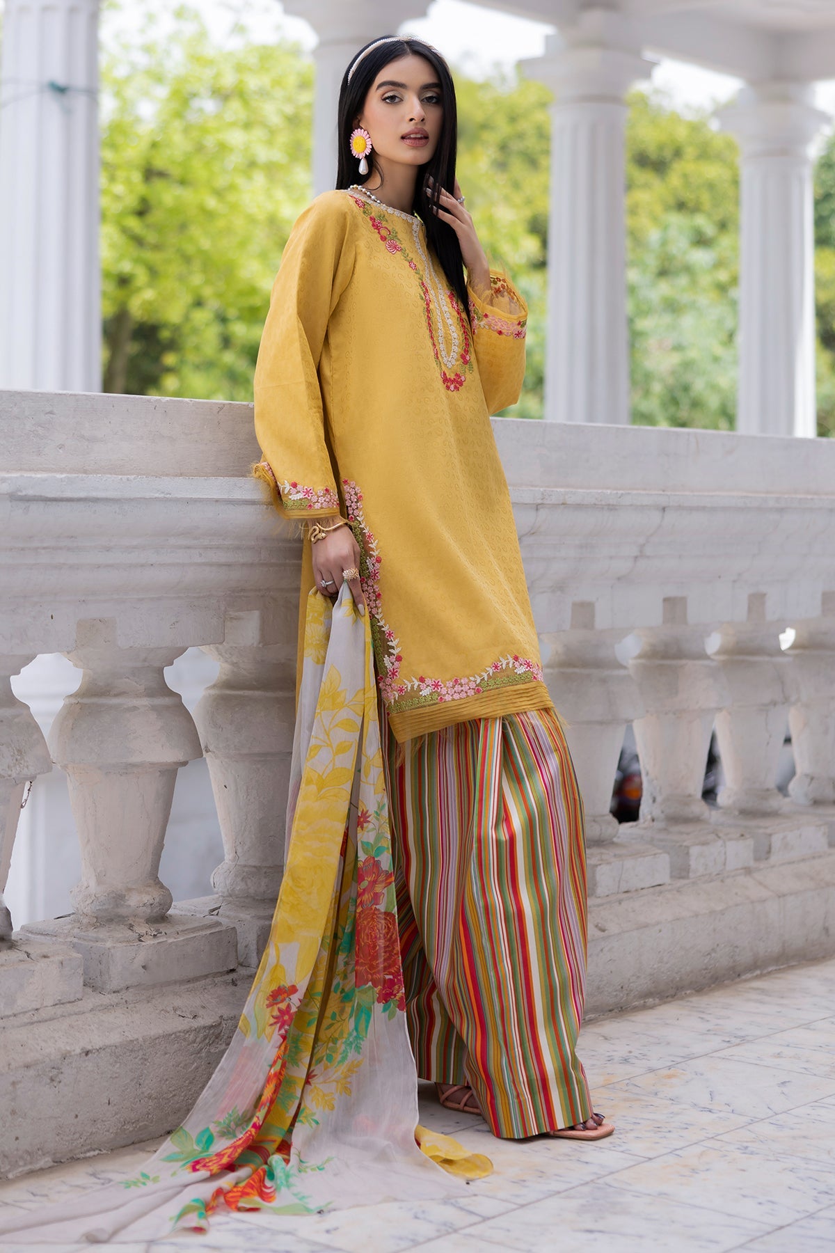 3-PC Embroidered Lawn Suit CNP-5-093Z (AIRA)