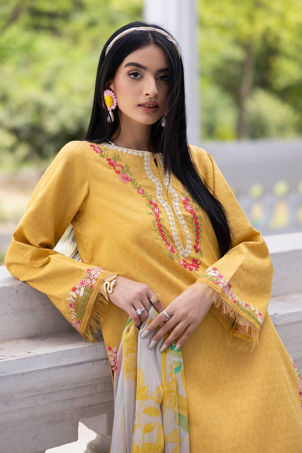 3-PC Embroidered Lawn Suit CNP-5-093Z (AIRA)