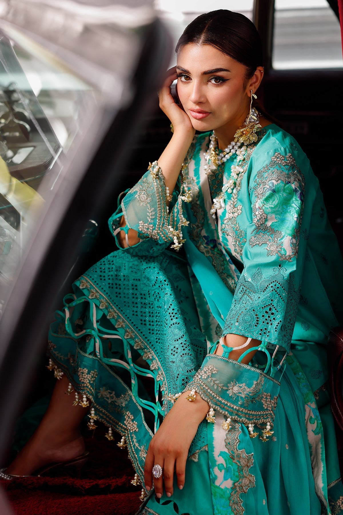 3-PC Unstitched Embroidered Lawn Collection CT5-15