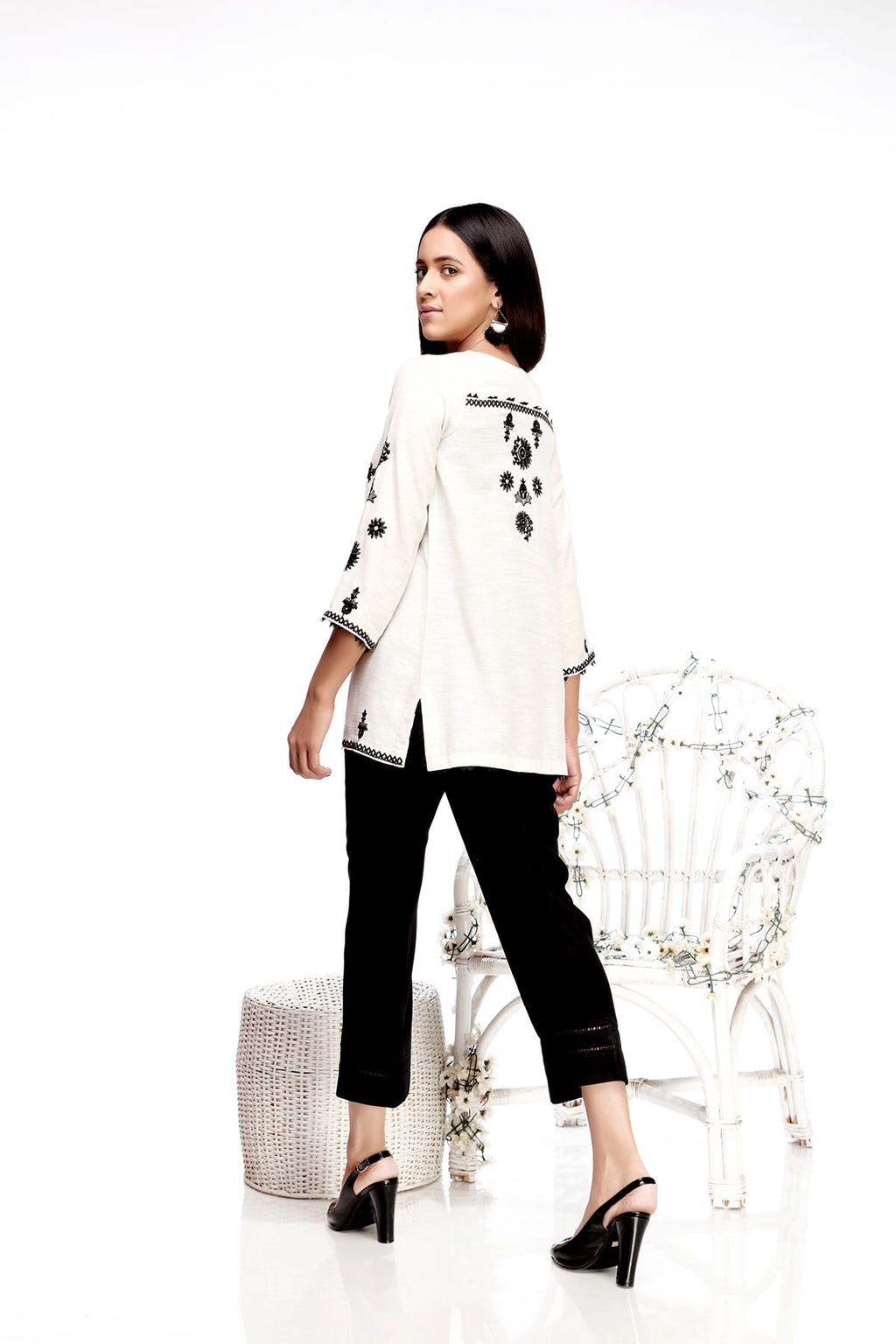 Monochrome Bliss 3-Pcs CTA20-36